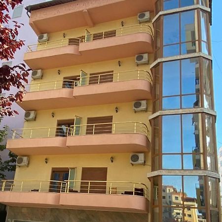 Hotel Edland Vlore Bagian luar foto
