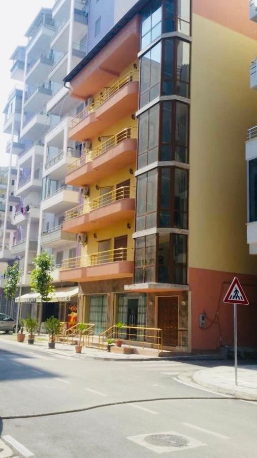 Hotel Edland Vlore Bagian luar foto