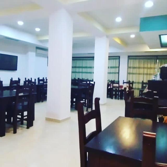 Hotel Edland Vlore Bagian luar foto