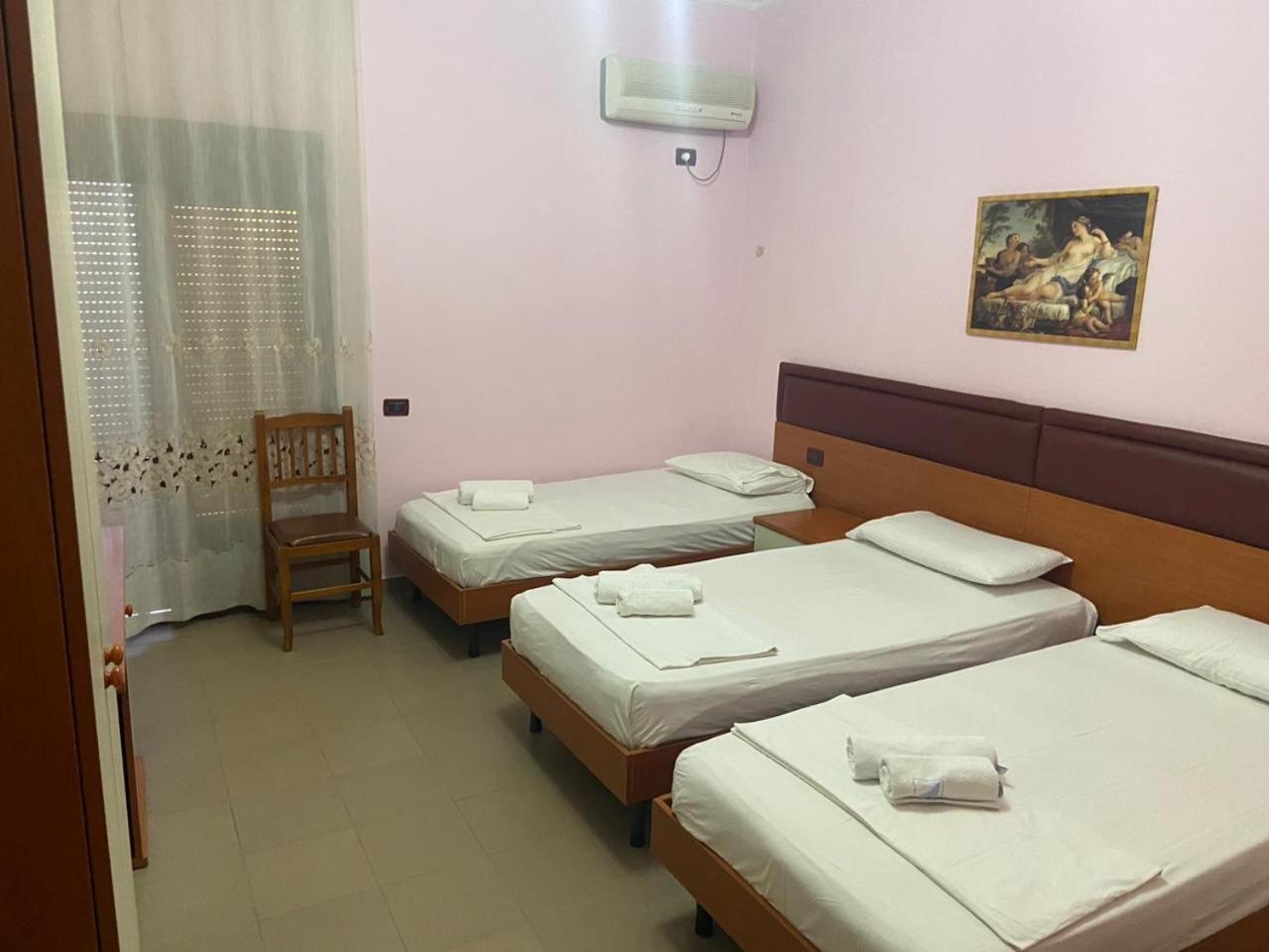 Hotel Edland Vlore Bagian luar foto